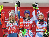 Pobeda Petre Vlhove u prvom slalomu sezone u Leviju