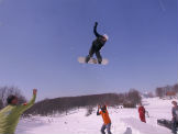Na Vučju počela izrada snowboard parka, borderi okupirali Nikšić Na Vučju počela izrada snowboard parka, borderi okupirali Nikšić